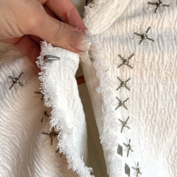 NWT Elie Tahari White Doris Embellished Jacket Suit
Size: S - Picture 12 of 16